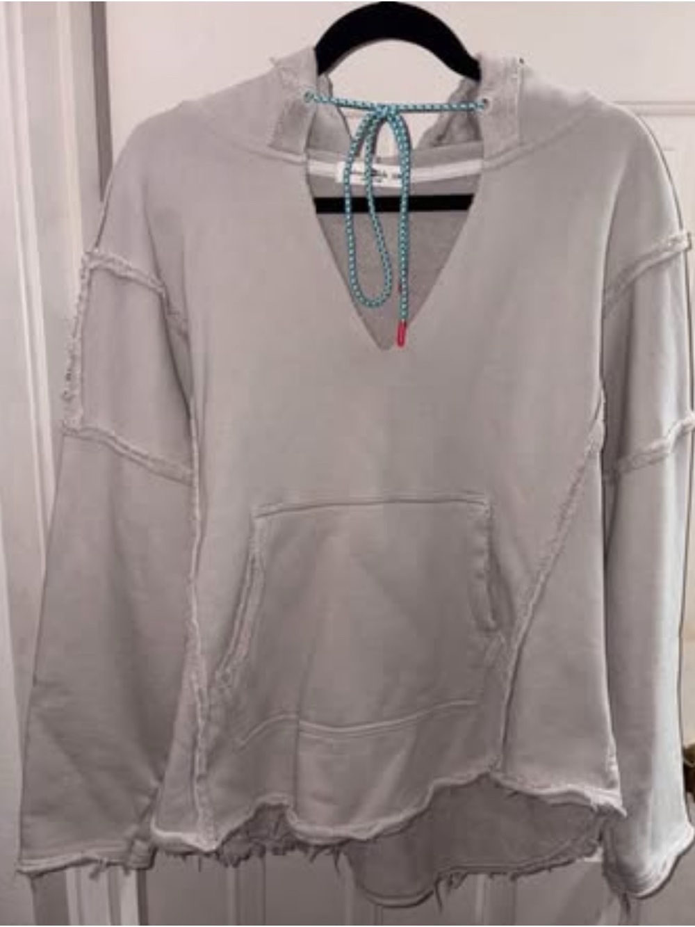 NATURAL LIFE Light Gray Raw-Edge Hooded Pullover with Contrast Drawcord